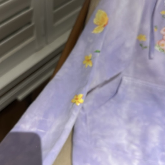 Limited Edition care bear hoodie sweatshirt in a beautiful lilac colour. - Picture 3 of 6